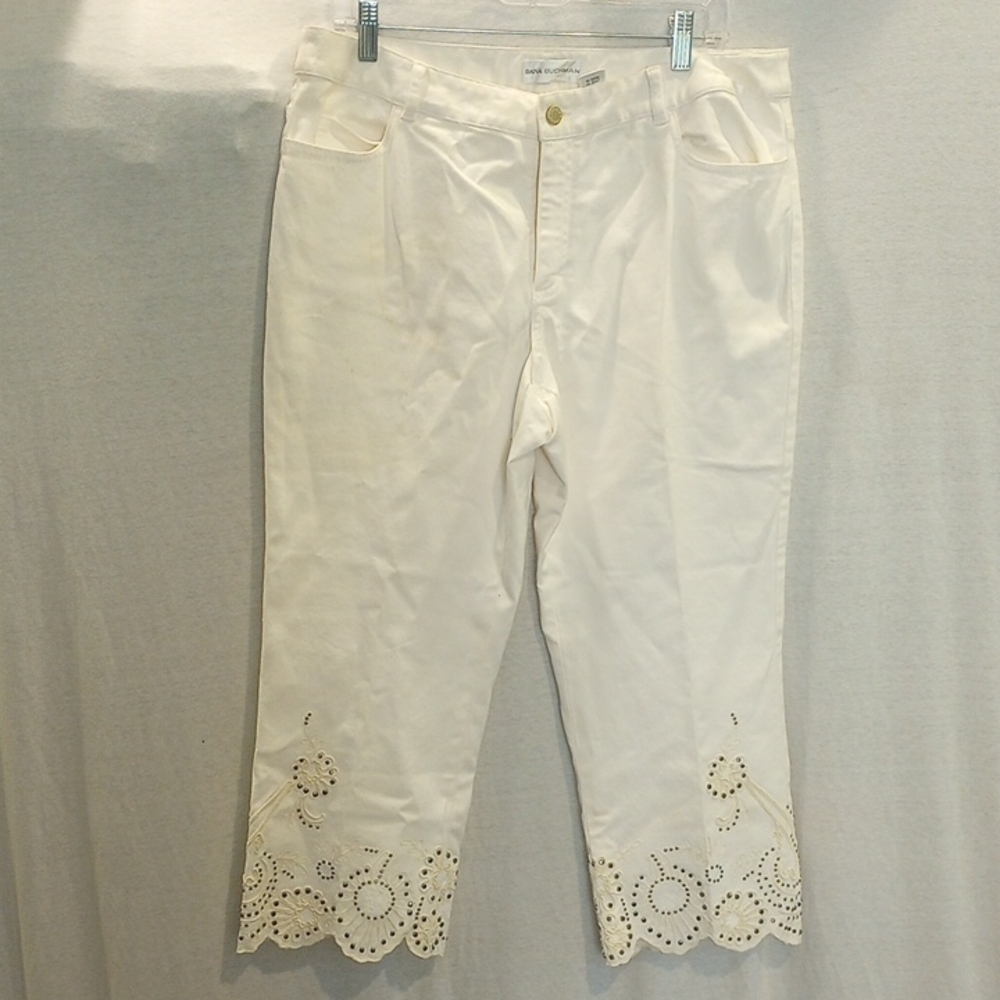Dana Buchman White And Creme Cropped Pants, Nwt Size 14